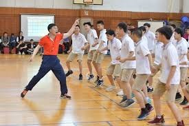 久保建英：堂安律的进球非常漂亮，这种处理方式正是他擅长的