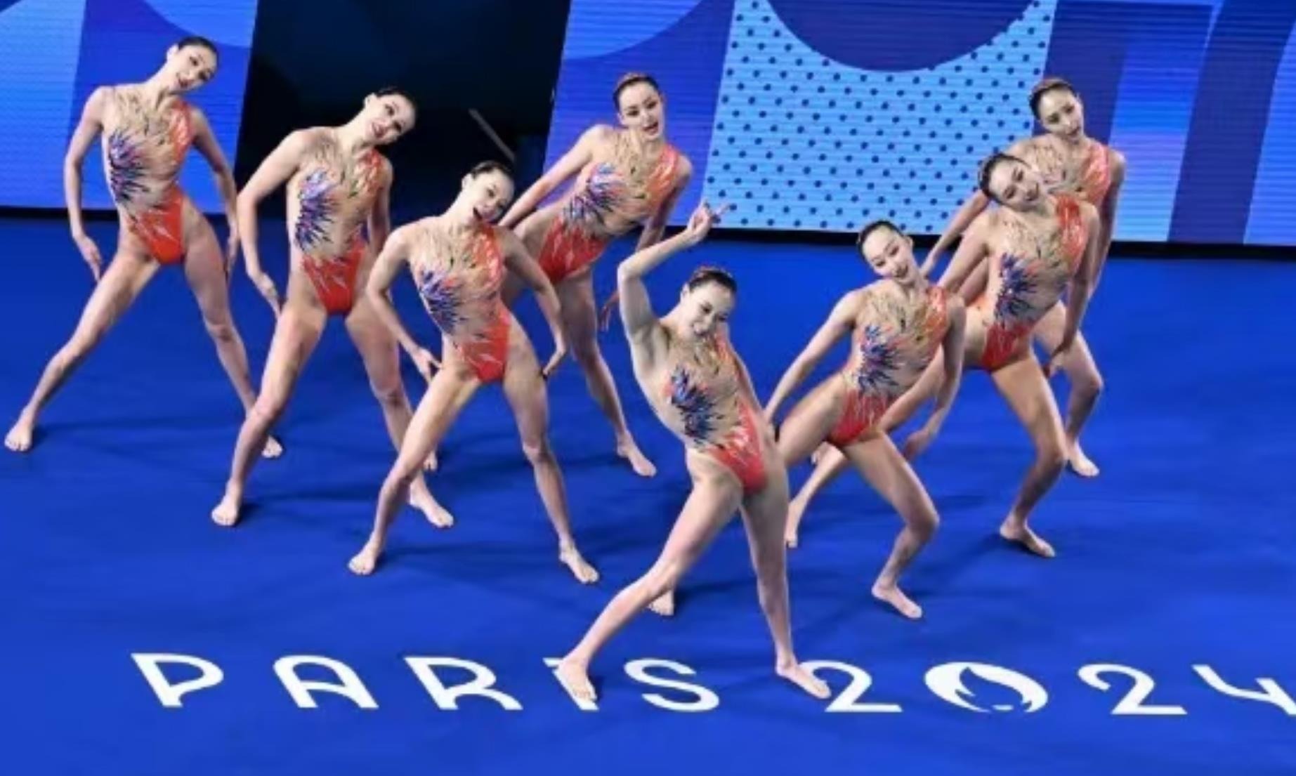 罗林斯24+7成雄鹿主攻手，个人连续三场得分20+